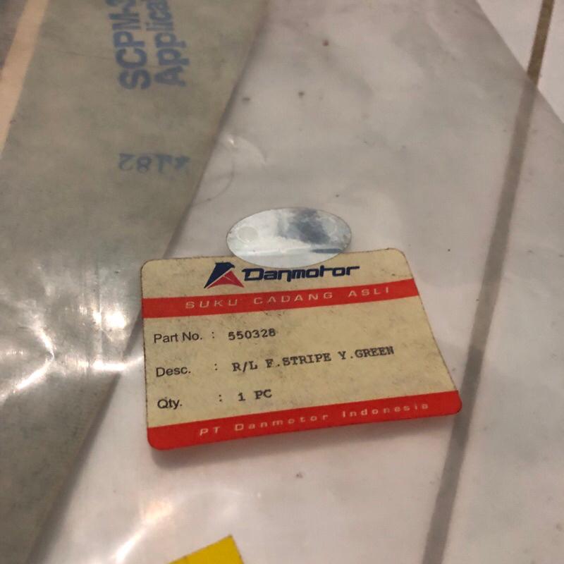 stiker striping vespa corsa segitiga triangle green