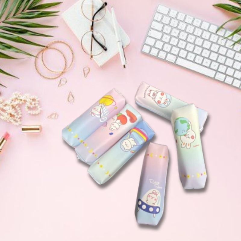 

Tempat pensil tepak pensil lucu karakter kelinci astronot