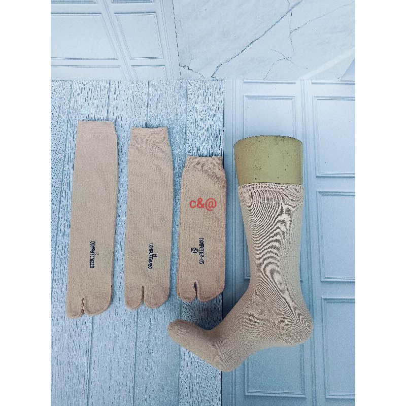 kaos kaki polos wanita panjang selutut coklat kulit