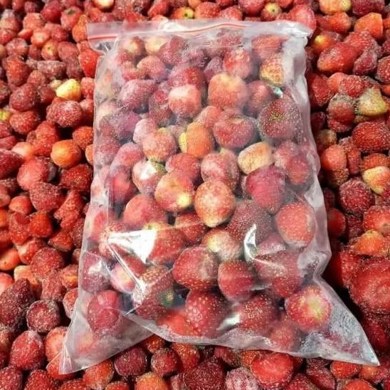 

strawberry frozen 1kg /selalu baru