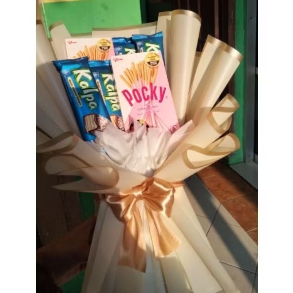 

BUCKET SNACK ISI POCKY DAN KALPA | WISUDA, HADIAH ATAU KADO | BUCKET MURAH