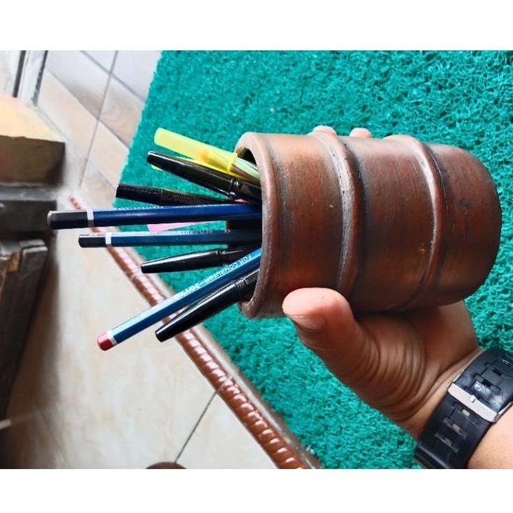 

Tempat PENSIL Tempat Bolpoint GERABAH Meja PENYIMPANAN Peralatan