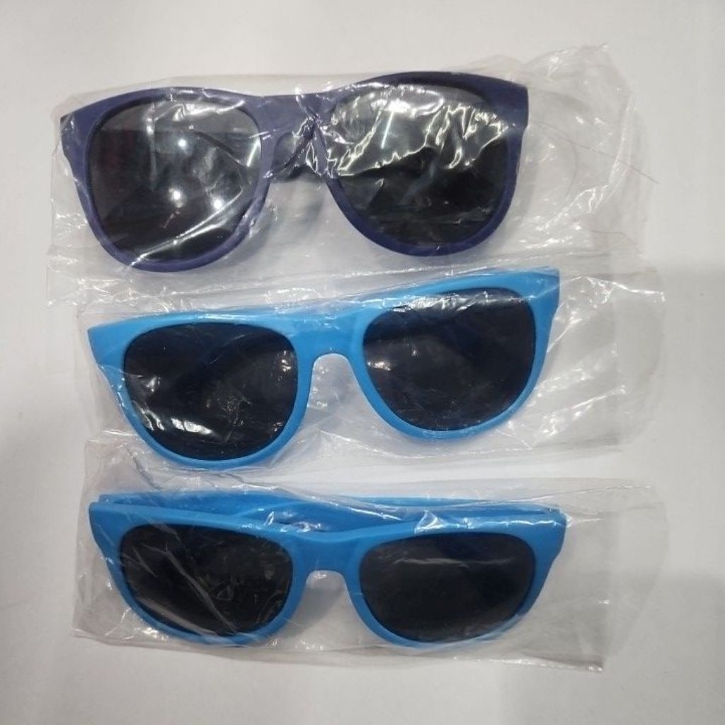 kacamata Biznet biru muda dan kuning