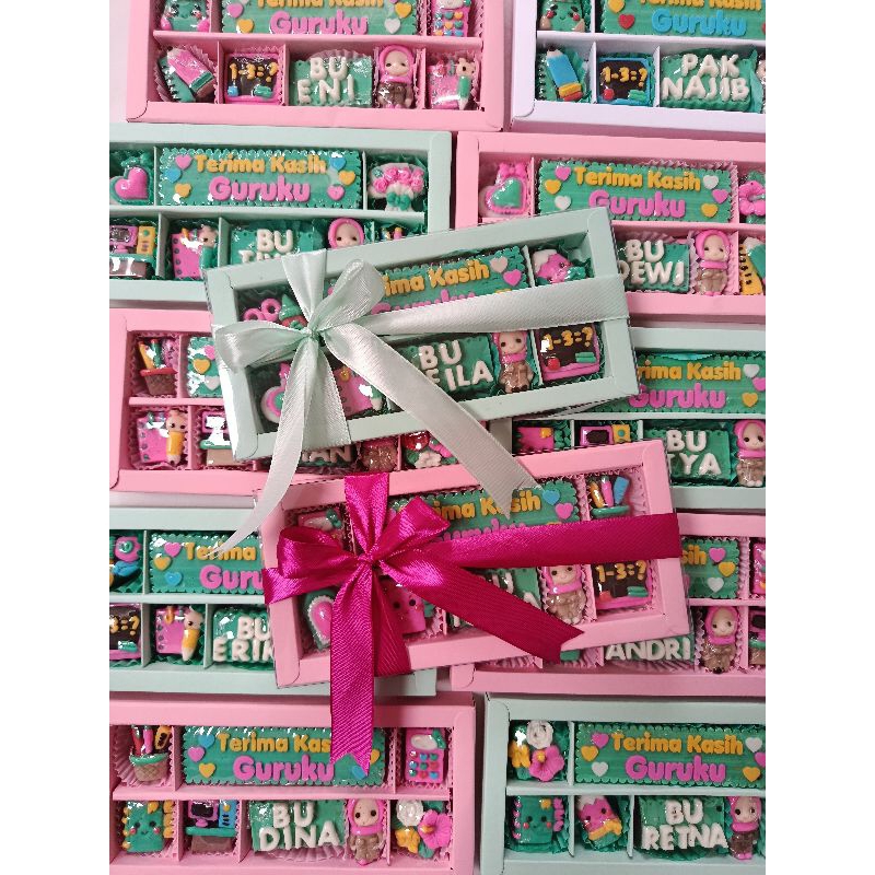 coklat ucapan terimakasih guru / kado guru kenaikan kelas /  thanks teacher 10 sekat hari guru