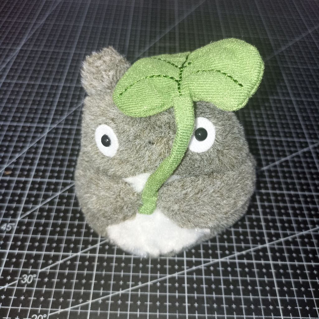 Boneka Studio Ghibli - Totoro daun abu