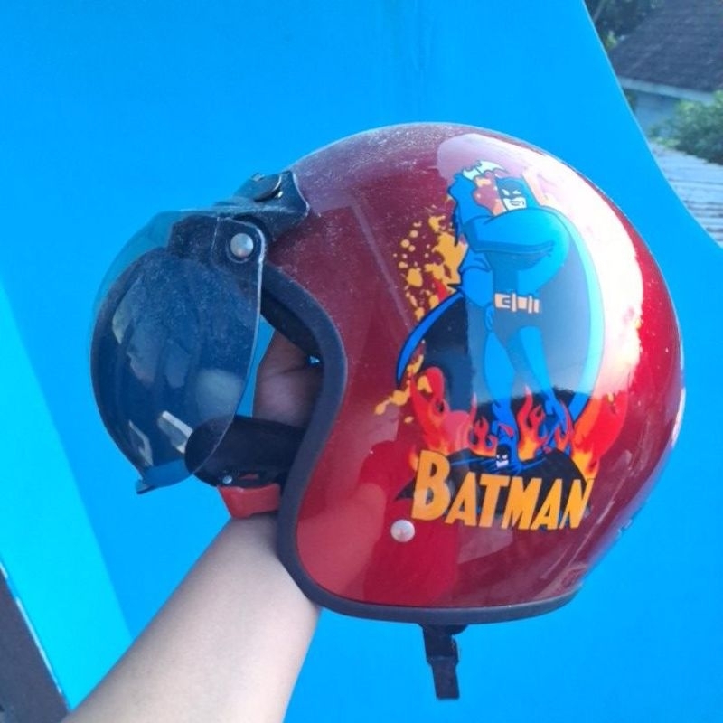 helm anak batman merk sky standart sni baru pakai sekali