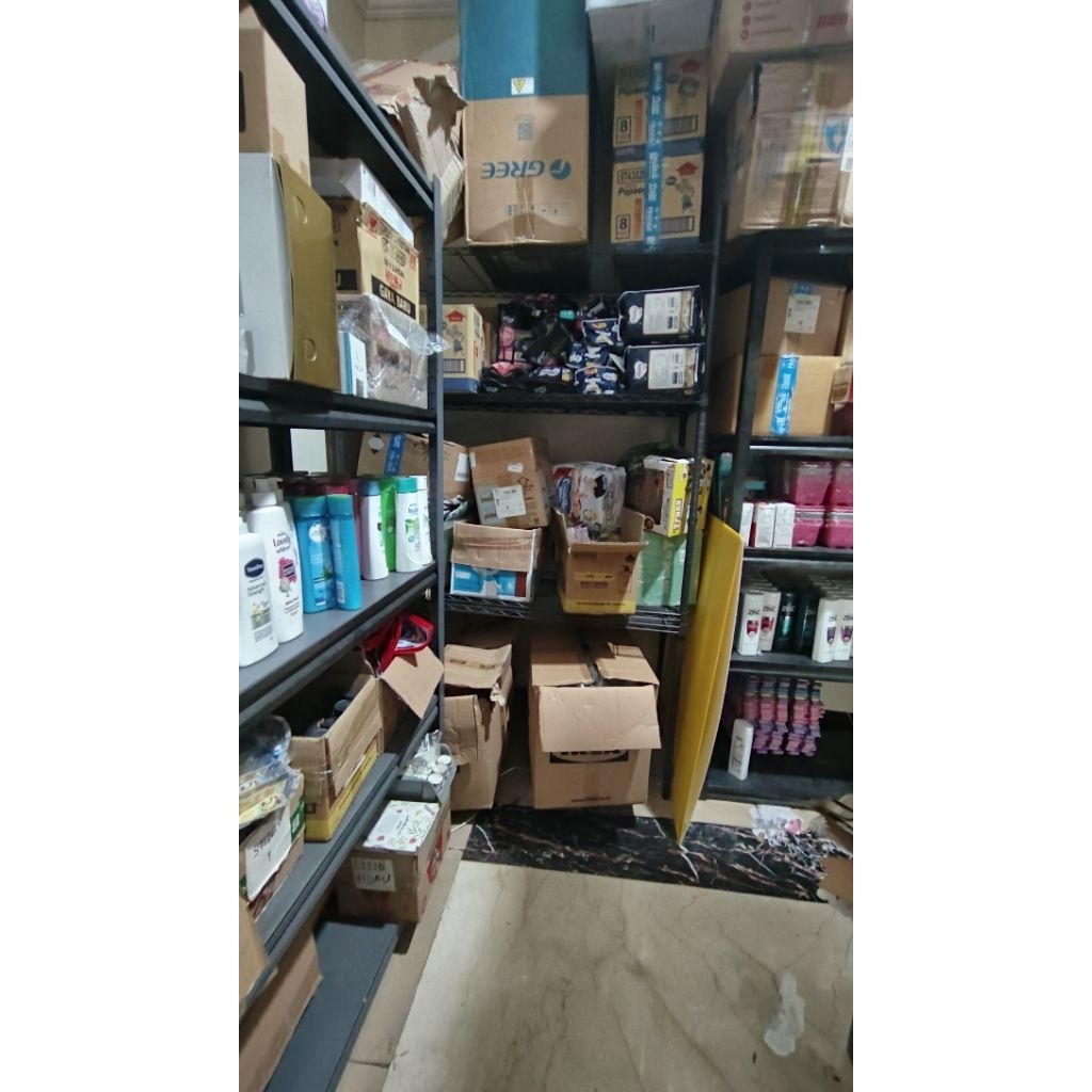 rak besi stainless krisbow ace hardware bekas preloved. 5 ambalan. 5 susun