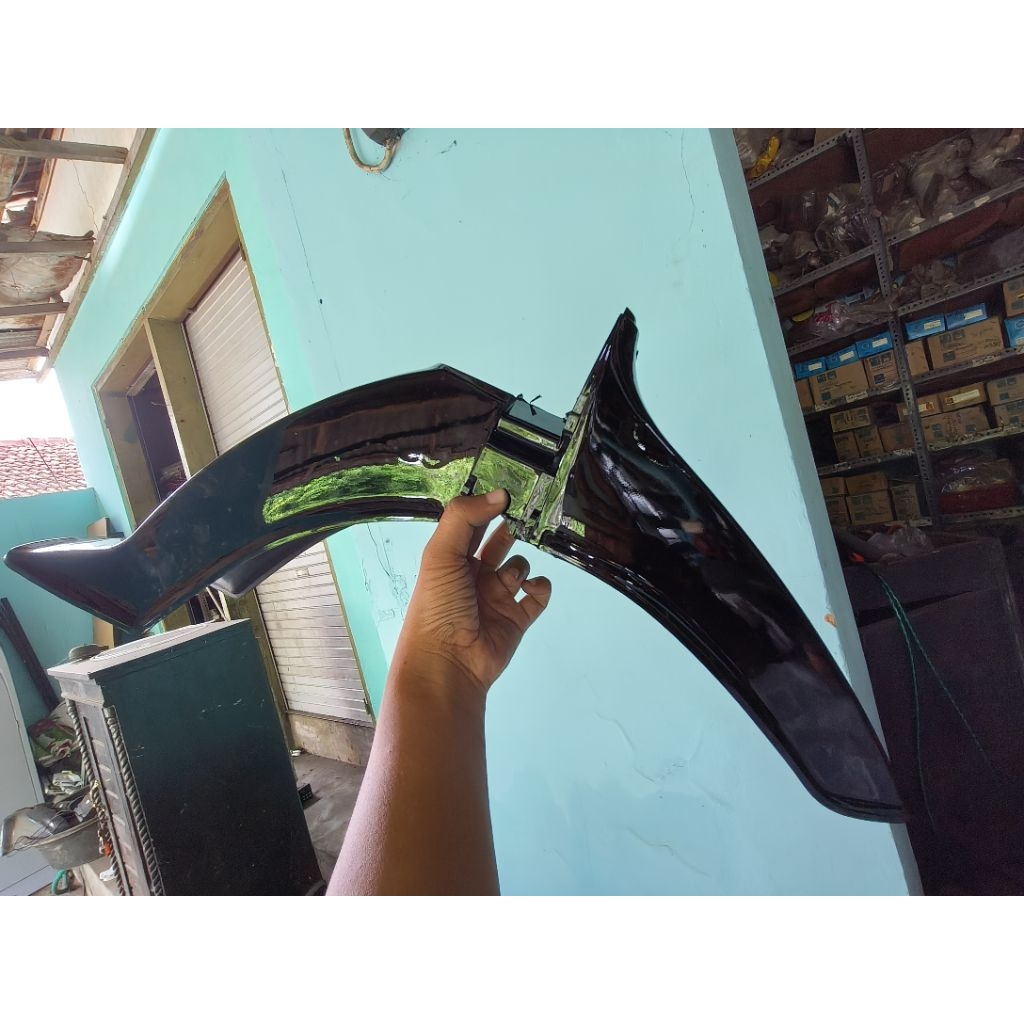 SLEBOR SAYAP DEPAN SUZUKI RC / BRAVO