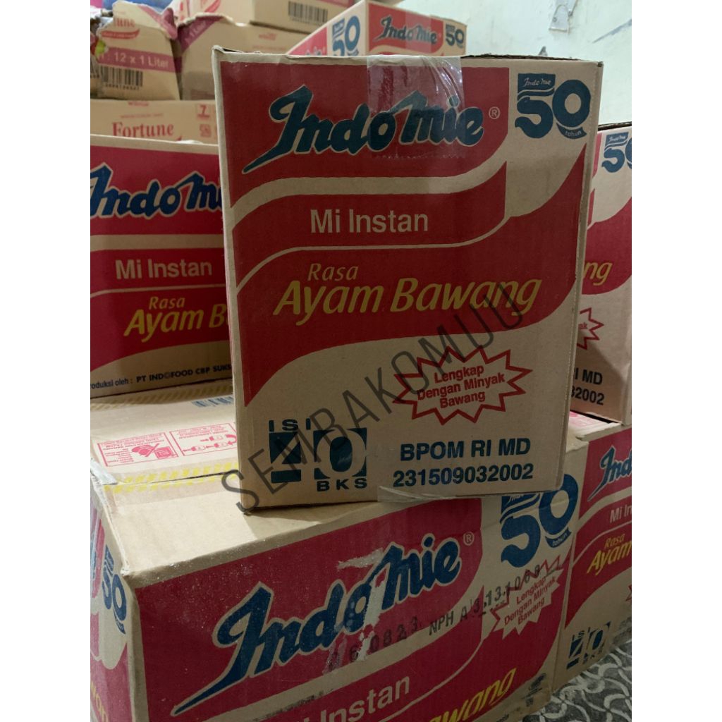 

indomie ayam bawang 1 dus