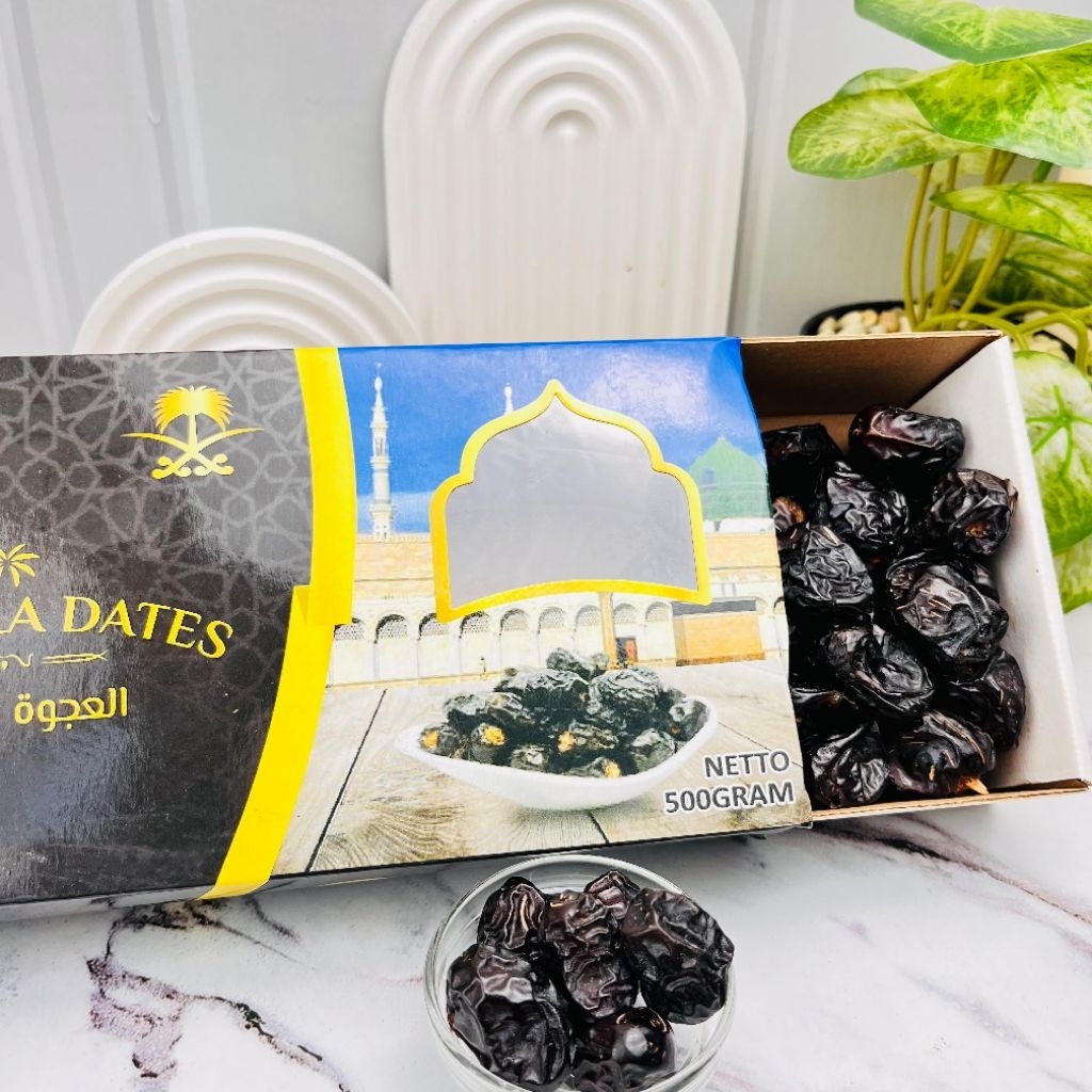 

500gr Kurma Ajwa Madinah / Kurma Nabi Kemasan Eksklusif Nakhela Dates