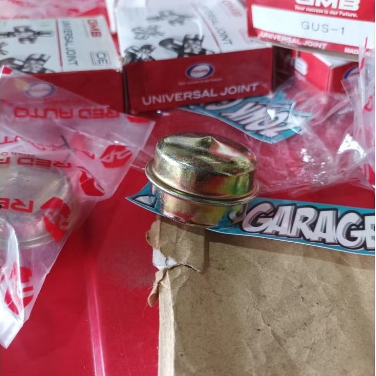 Tutup as roda depan Panther Isuzu