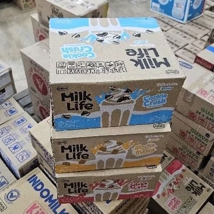 

ED 09.25 CTN 24*200ML - SUSU MILK LIFE 200ML ISI 24PCS RASA MOCHA - COOKIES CREAM - STRAWBERRY / MILKLIFE UHT