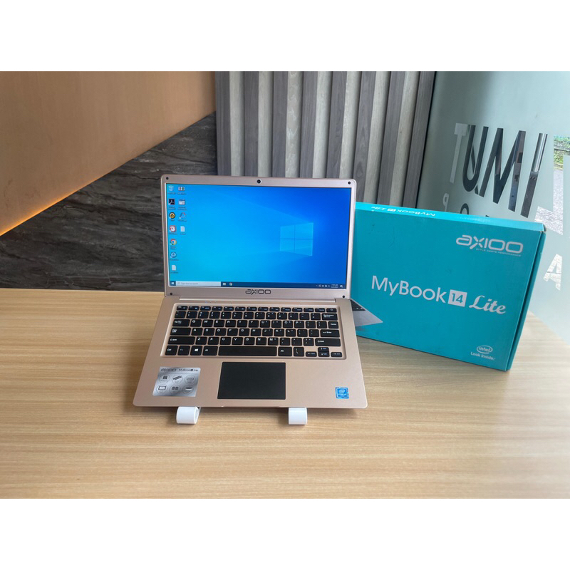 AXIOO MYBOOK 14 LITE Intel Atom x5 ram 4gb BUAT PELAJAR/OFFICE BODY MULUS RINGAN
