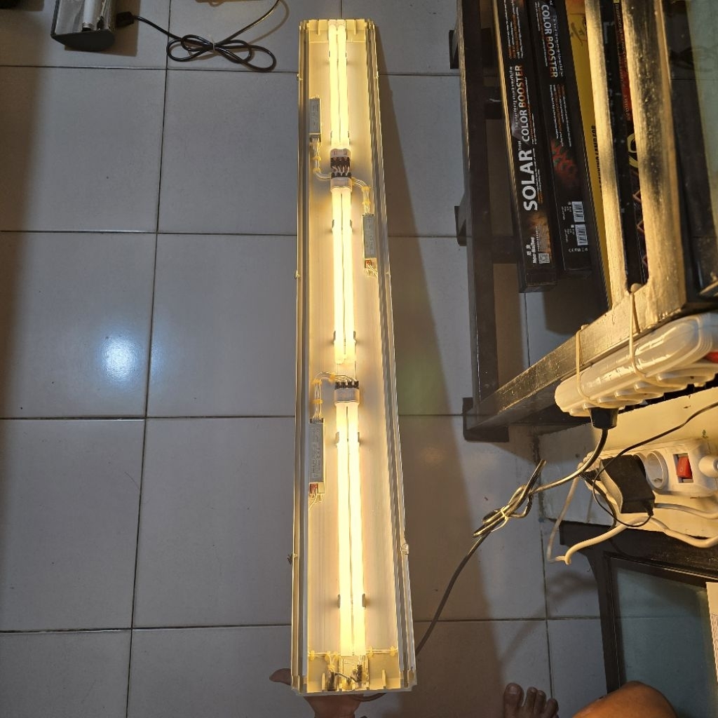 Lampu Tanning Ikan Arwana Arowana PLL Batok Flat Box Slim Minimalis Simple Elegan 140 cm