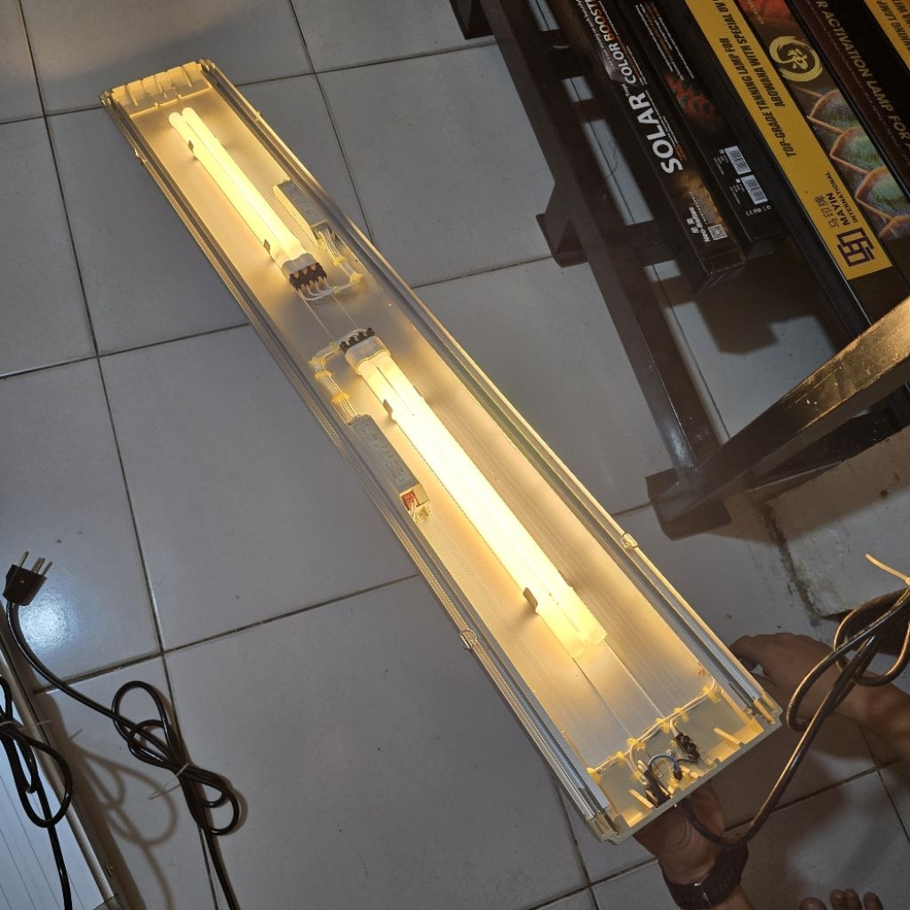 Lampu Tanning Ikan Arwana Arowana PLL Batok Flat Box Slim Minimalis Simple Elegan 120 cm