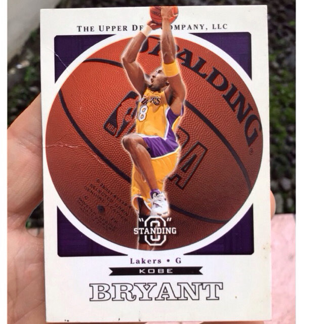 KARTU BASKET KOBE BRYANT STANDING O KARTU UPPER DECK 2003