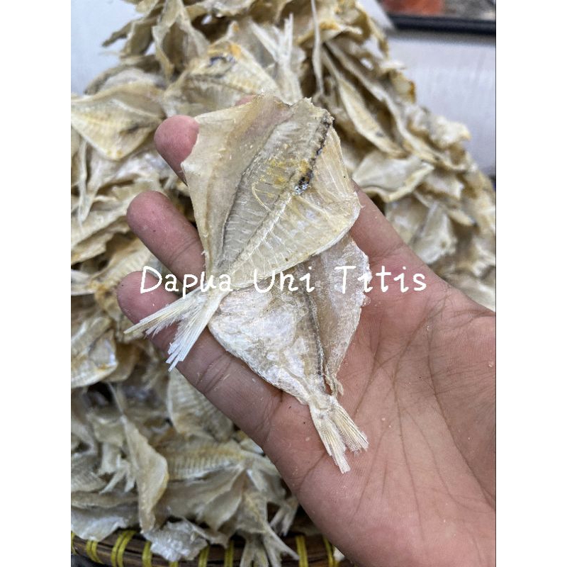 

Ikan Asin / Maco Kapasan Press Tawa Premium Bukittinggi