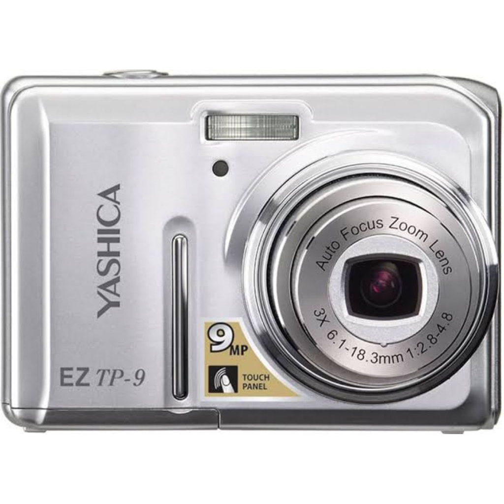 Digicam Yashica EZ TP9 in Metallic Silver