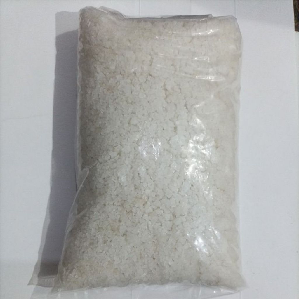 

Garam Kasar Alami 500gr – Asin Murni, Cocok untuk Masakan, Marinasi, & Kebutuhan Rumah Tangga