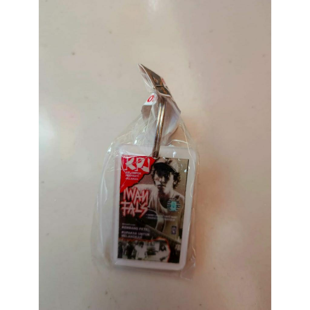 Aksesoris Gantungan Kunci Iwan Fals Dan Oi "KPJ11"