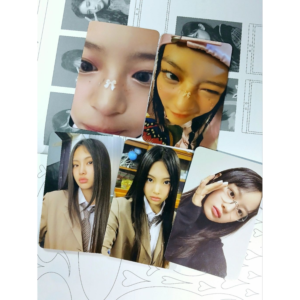 PC HANNI ZOOM WINK SG 25 YEARBOOK HYEIN SERAGAM