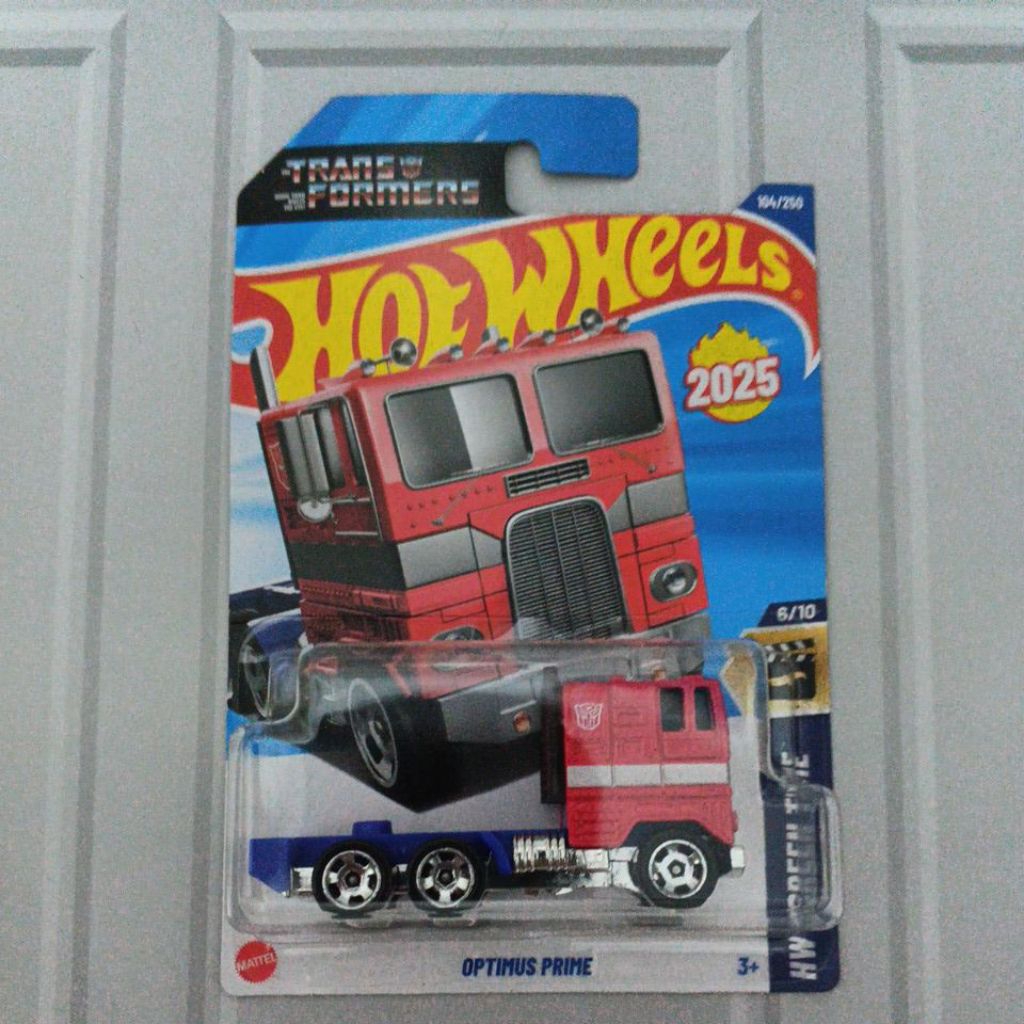 Hotwheels Optimus Prime