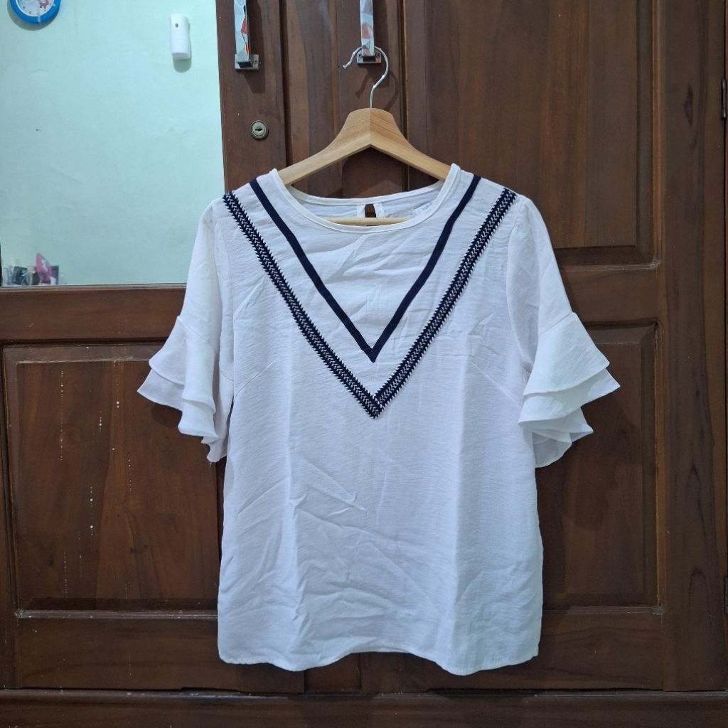 PRELOVED MURAH Blouse Kemeja Pakaian Atasan Baju Wanita Perempuan Cewek Cocok Untuk Kuliah Kerja Kan