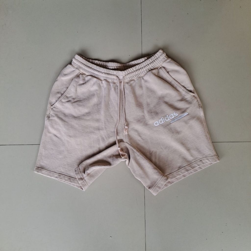 Adidas Kaval size M