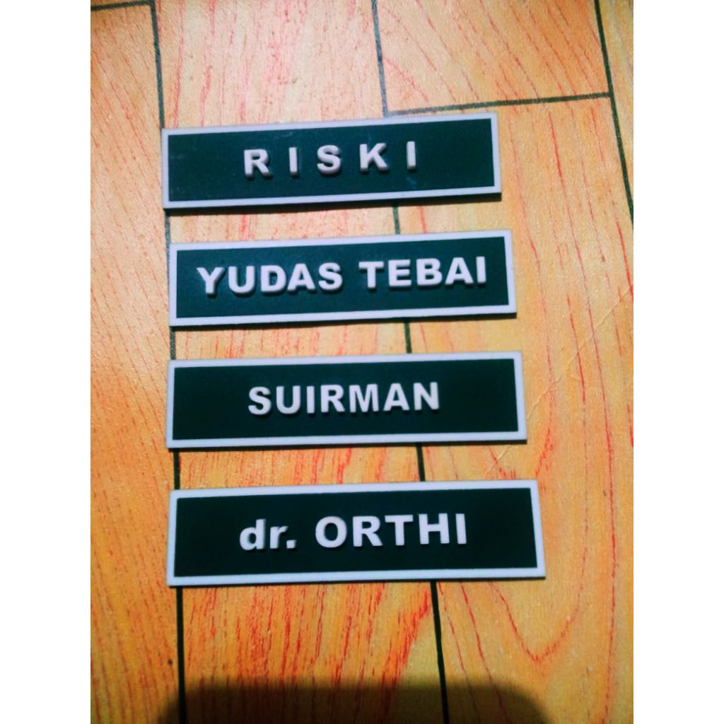 

nametag | papan nama dada timbul custom
