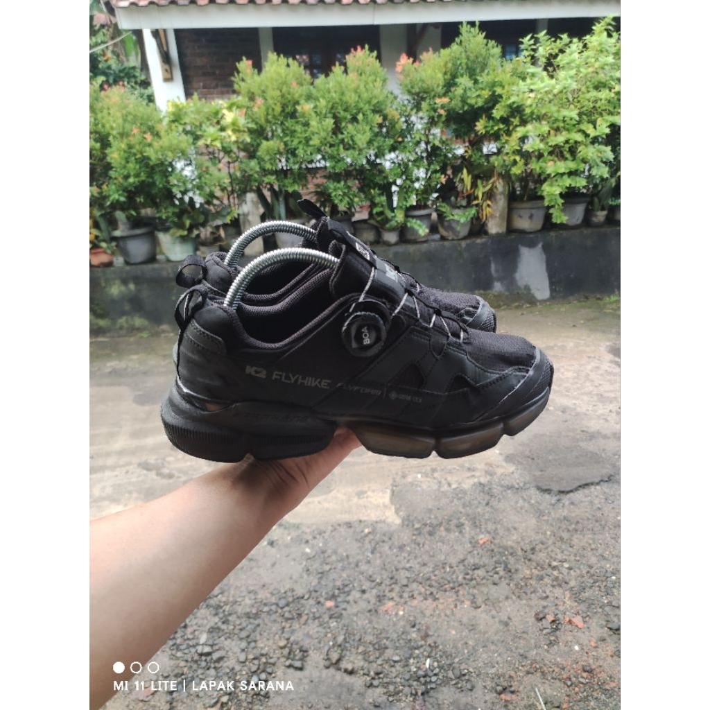 sepatu sport trailrun/outdoor K2 Flyhike, Flyfoam, Goretex, size 41 insole 26cm