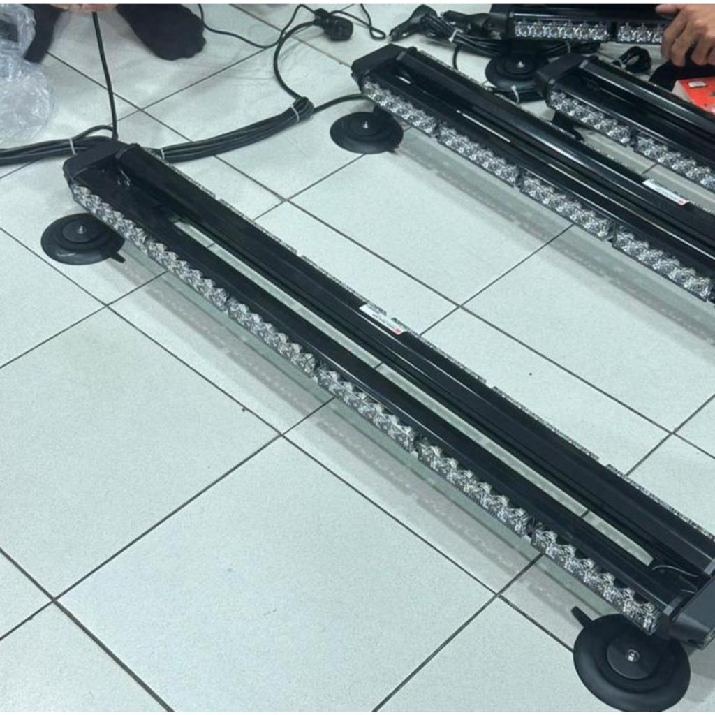 Rotator strobo lampu rotator atap mobil 6 sisi 90cm 4 kaki magnet