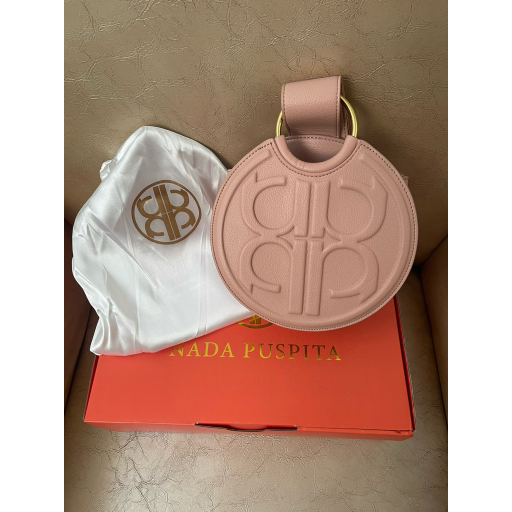 preloved tas nada puspita