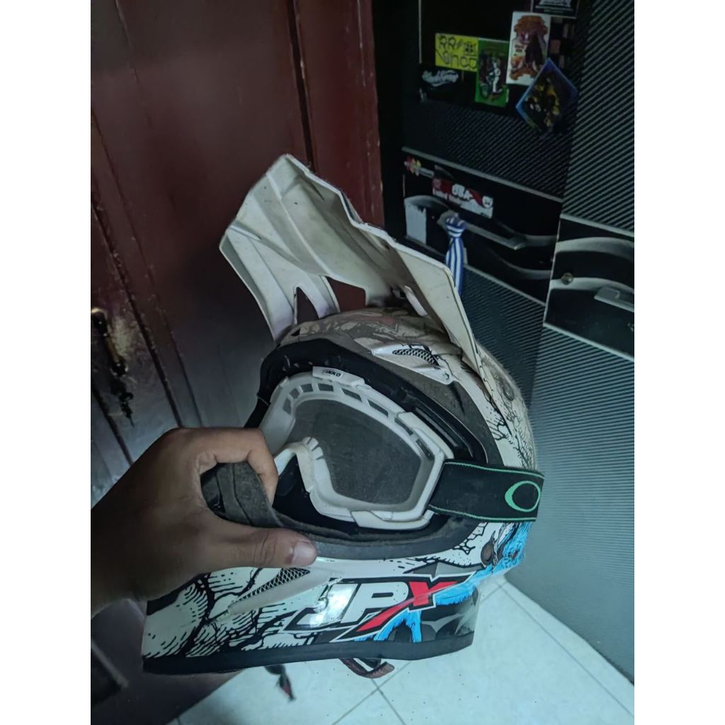 HELM JPX BEKAS