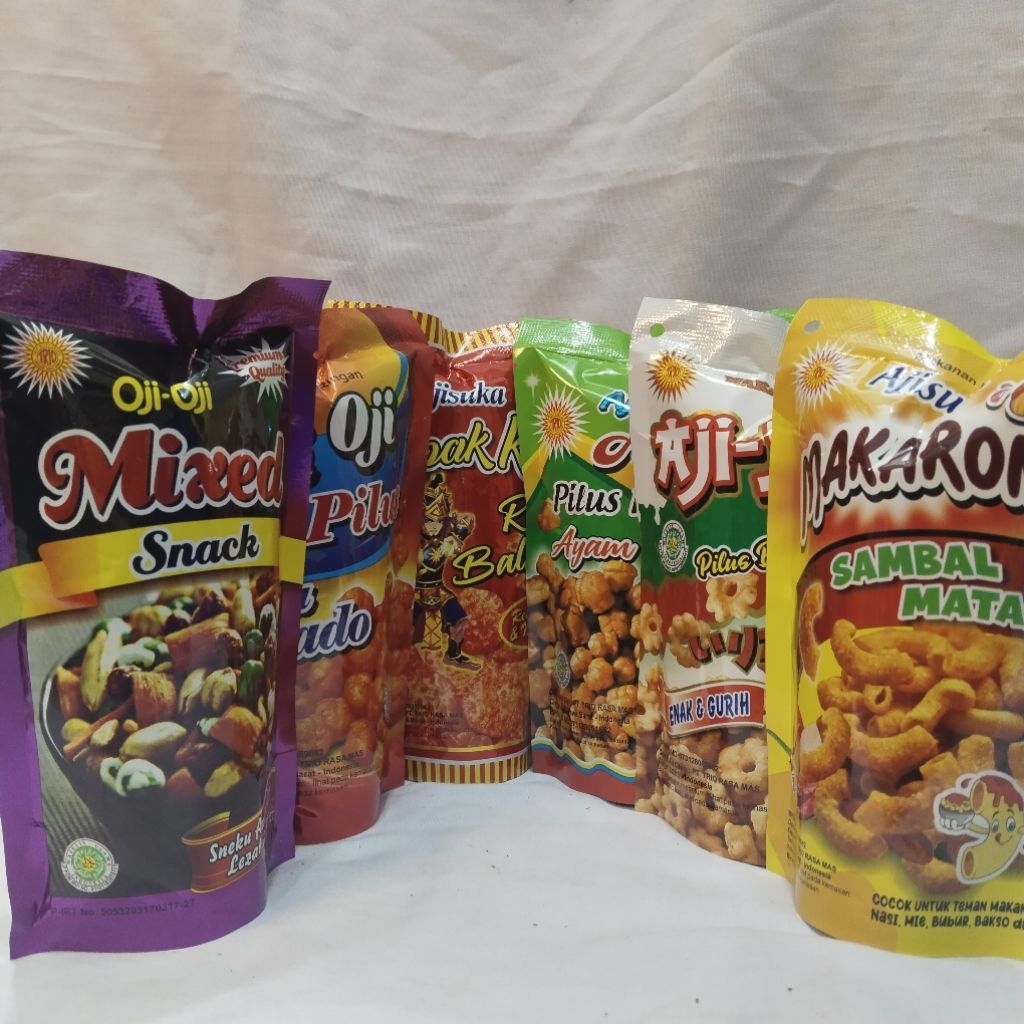 

Cemilan Murah Meriah Oji-Oji Snack All Varian