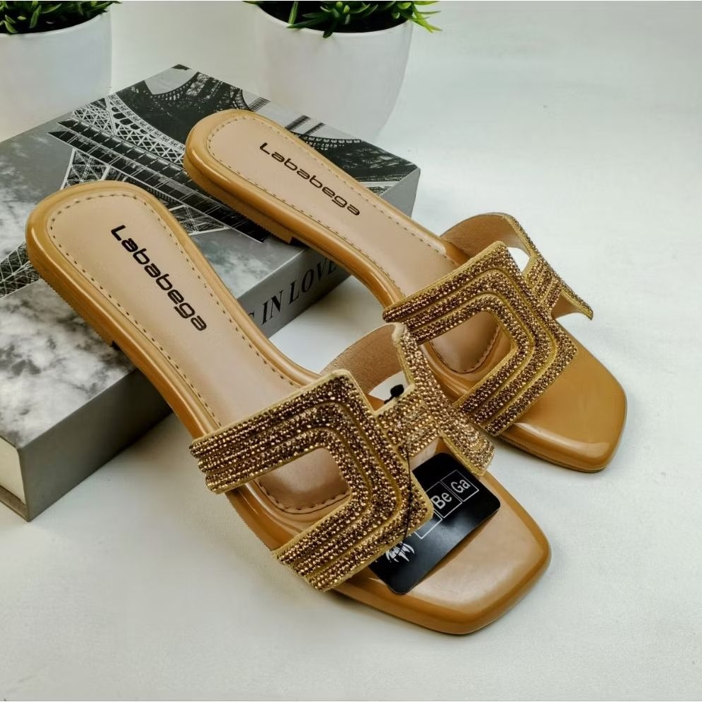 Sandal Flat Wanita / Sendal Teplek Kekinian Size 36 -42 Ukuran Jumbo  by Babega Shoes