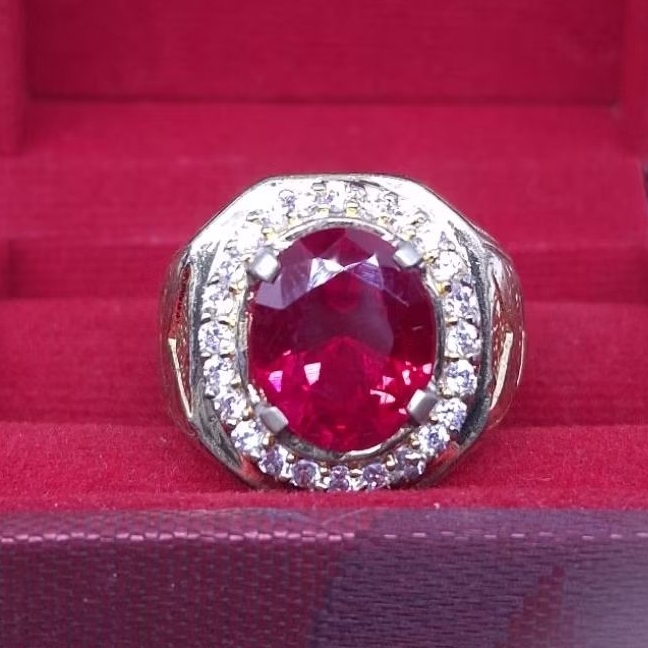 Cincin Batu Permata Merah Siam