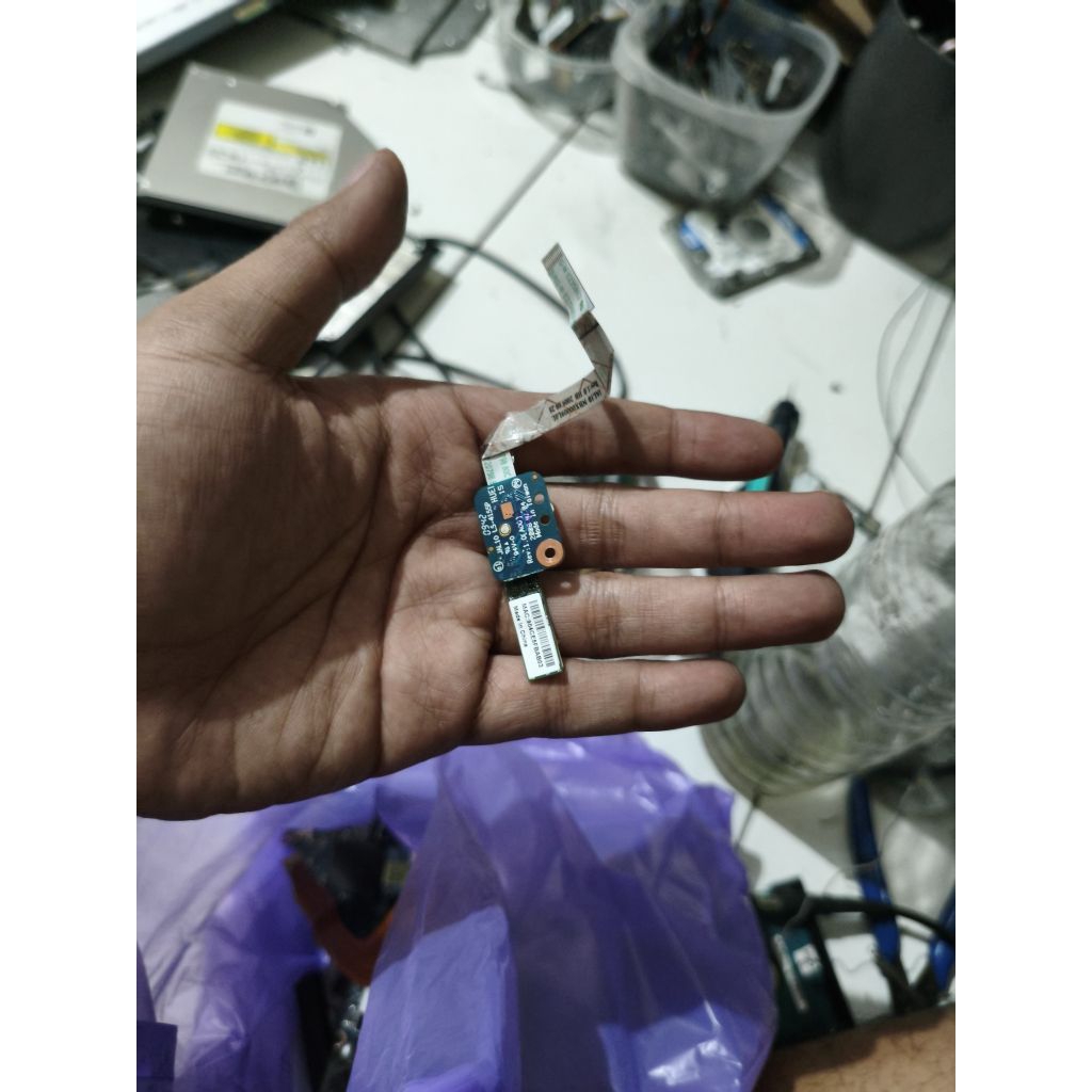 sperepart laptop dell latitude e4300 ori