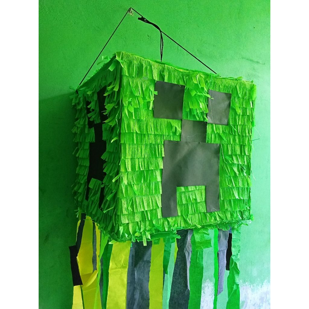 pinata Minecraft 30 cm ( empty/kosongan)/sonic 40cm