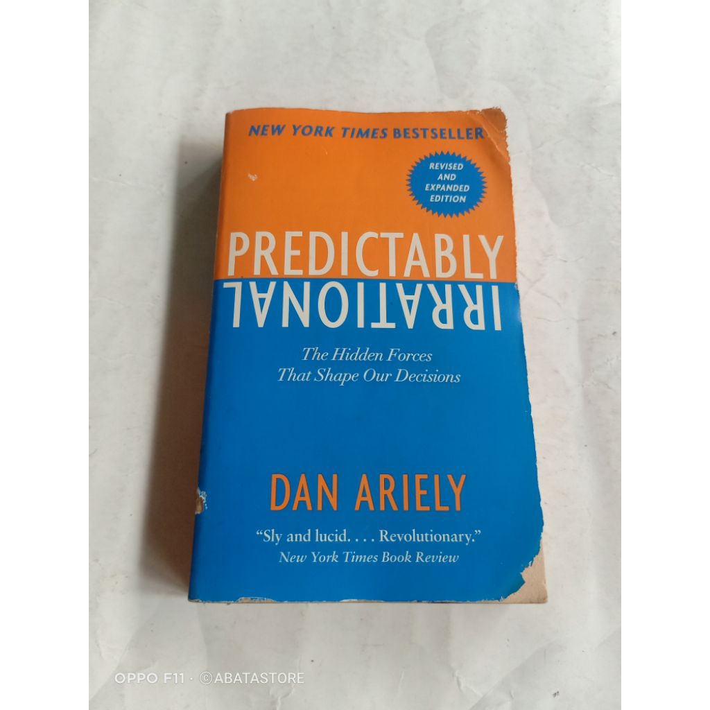 BUKU PREDICTABLY IRRATIONAL DAN ARIELY