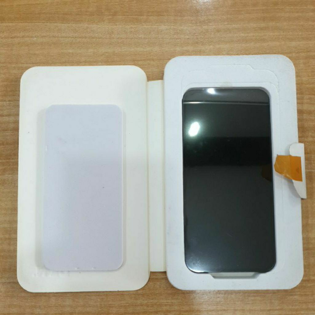 LCD IPHONE 13
