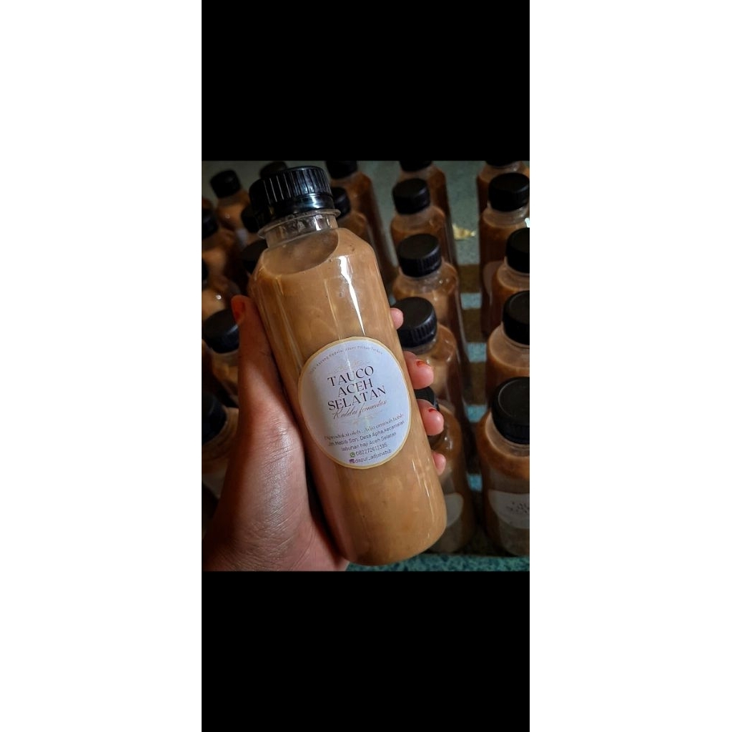 

Tauco (kacang kedelai fermentasi)