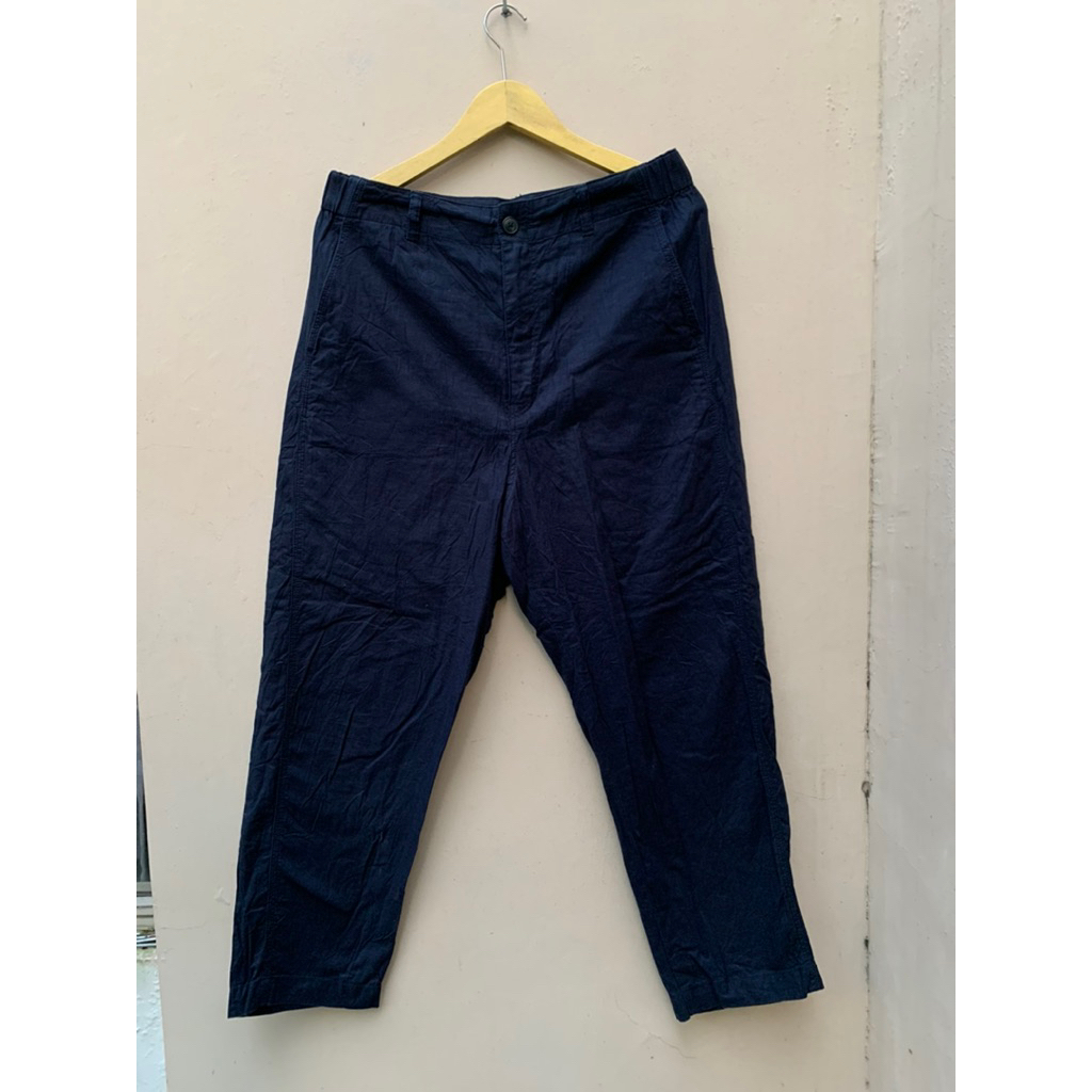 celana panjang linen uniqlo size fit 28-30 navy biru santai second bekas preloved thrift murah