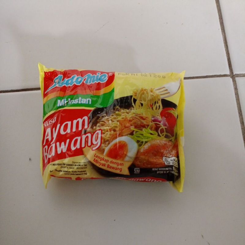 

Indomie mi instan rasa ayam bawang