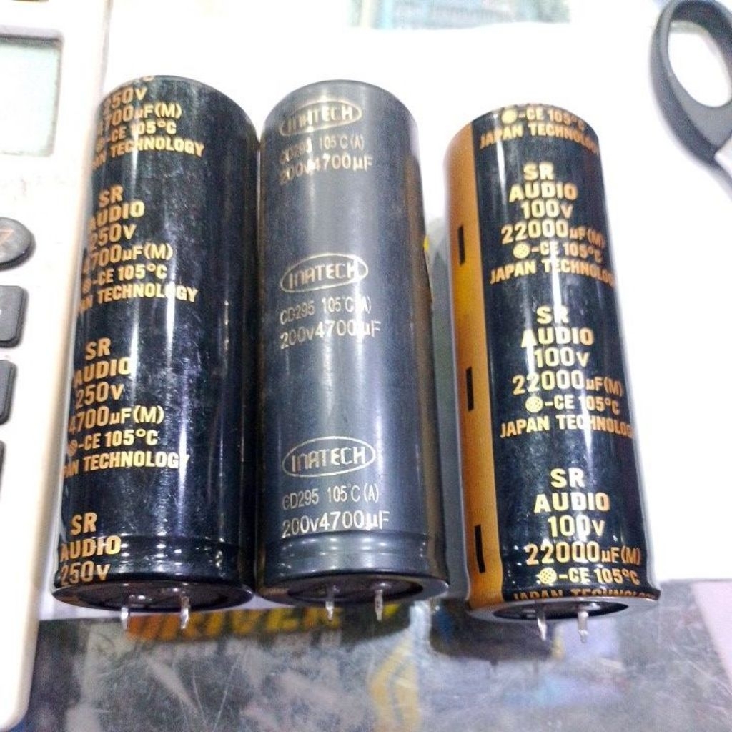 ELCO 250V 4700/100V22000UF