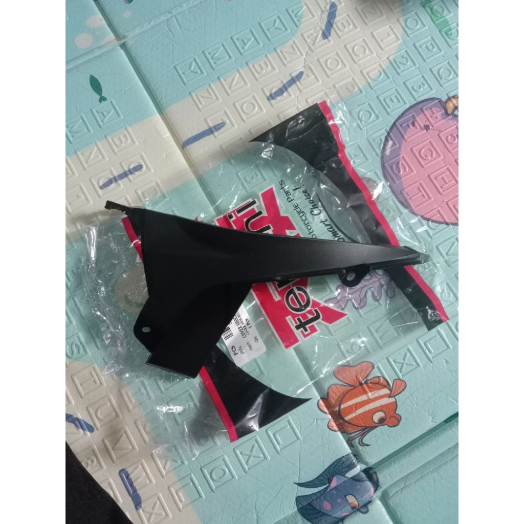 cover tutup shock belakang beat karbu