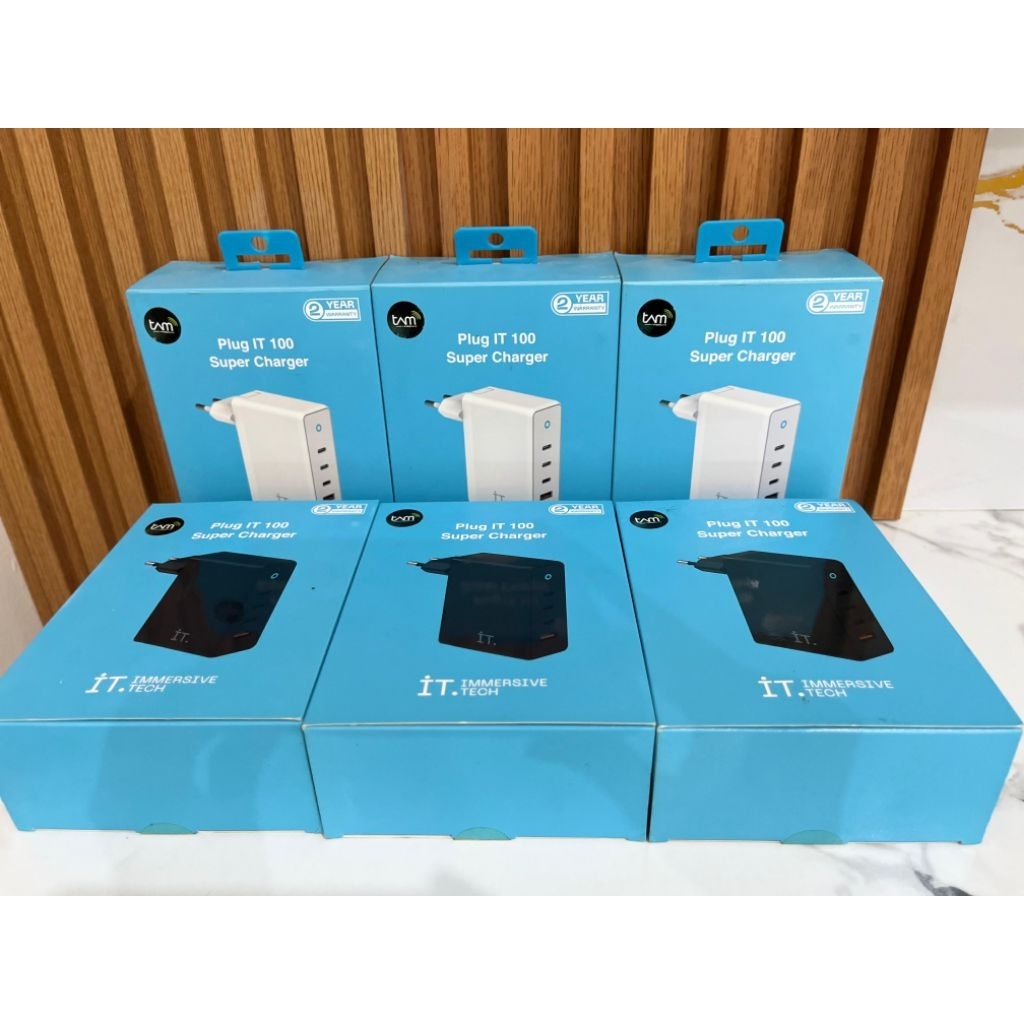 Adaptor Plug IT 100 Watt Super Charge