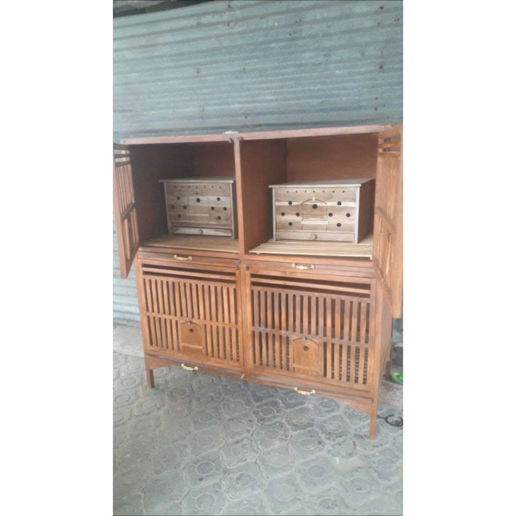 Kandang Kucing dan Ayam Kayu Jati