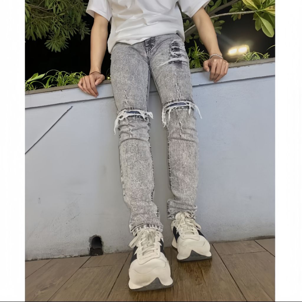 Celana Jeans Denim Pria Sobek Abu Sandwash Ripped Premium - Celana Jeans Biker's Grey Snow Slimfit S