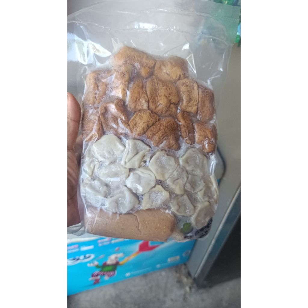

Bakso Tahu Ikan Mini isi 30 Pcs, Ikan Banget