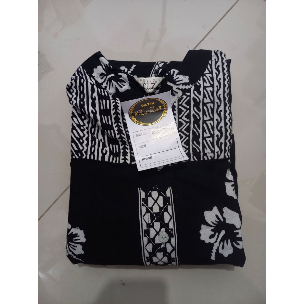 LUZA ~ One Set Exclusive by Batik Luza